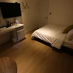 Y Hotel