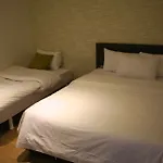 Y Hotel