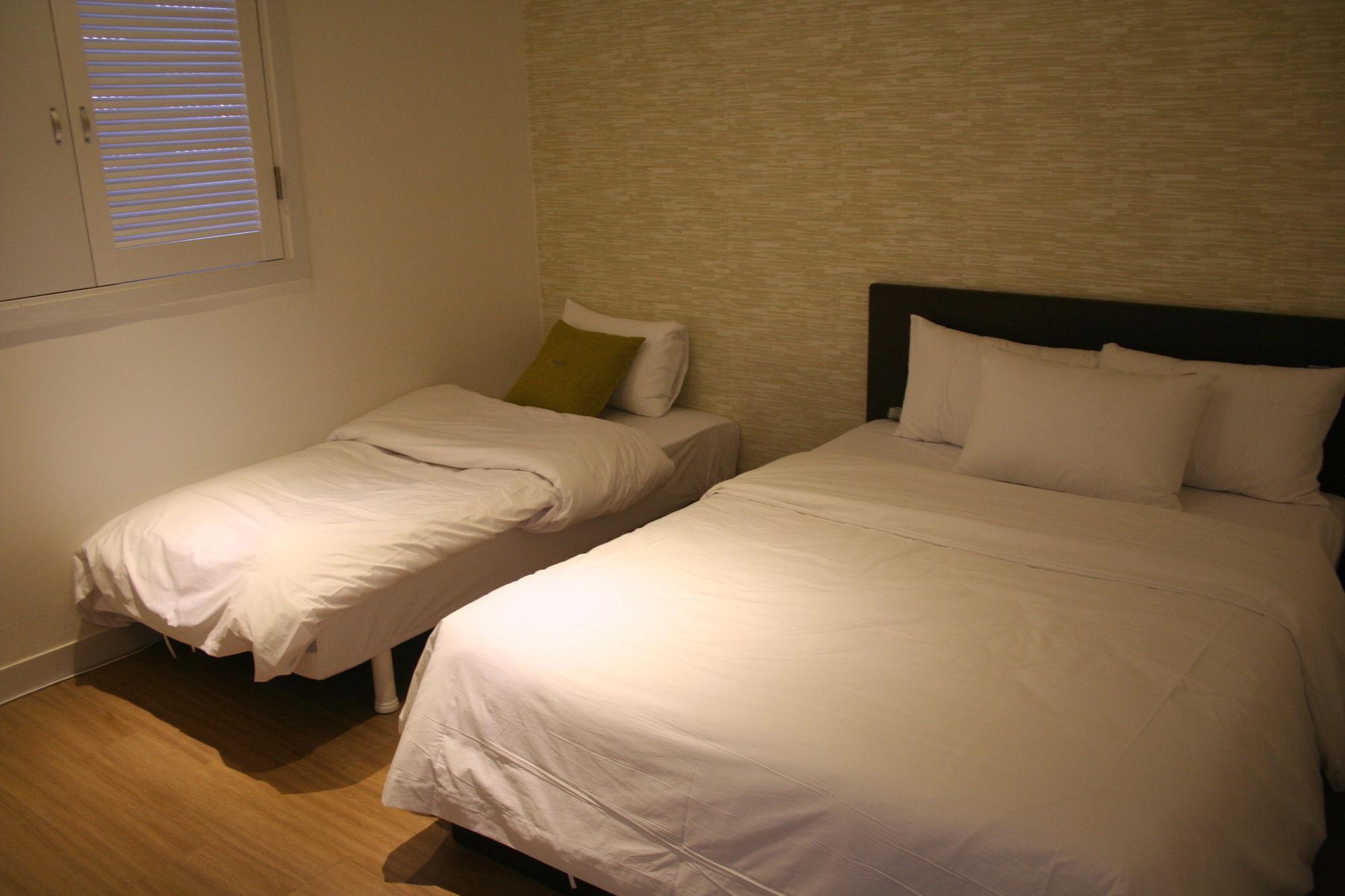 Hotel Y